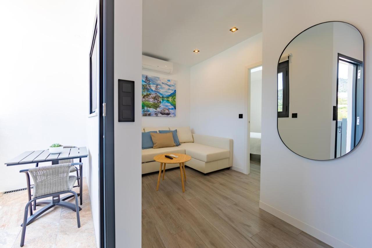 La Casita De Hugo Lägenhet Facinas Exteriör bild